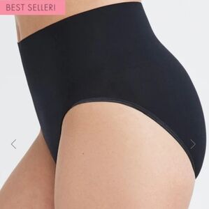 Yummie Seamless Ultra Light Shaping Brief